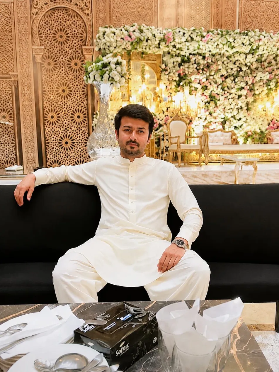 Mian Waqas — Founder of Track Zoo